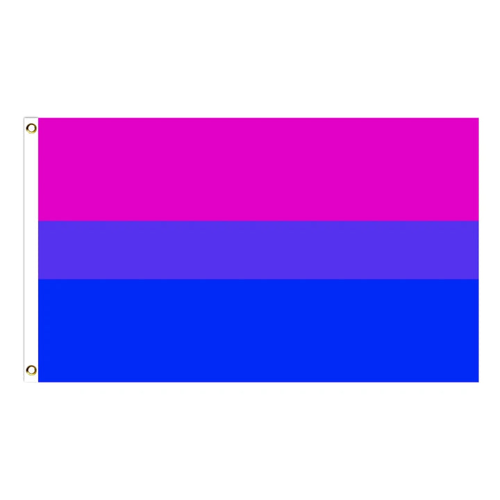 Diese Flagge symbolisiert die bisexuelle Gemeinschaft mit drei markanten Streifen: Pink für Anziehung zum eigenen Geschlecht, Blau für das andere Geschlecht und Lila für die Verbindung dazwischen. Aus wetterfestem Polyester gefertigt, eignet sie sich ideal für den Innen- und Außenbereich und laesst sich dank verstaerkter Oesen einfach befestigen.